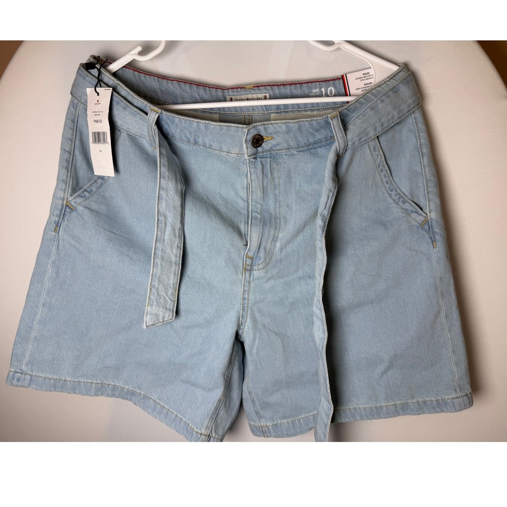Tommy Hilfiger Womens Light Wash Rigid Denim Belted Shorts Size 10 NEW